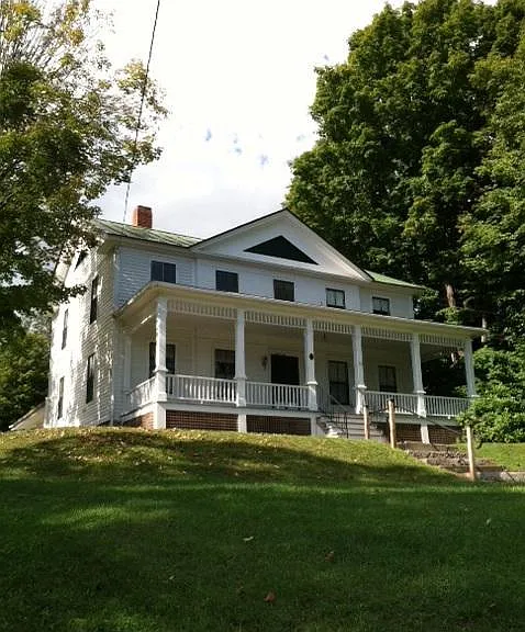 55 Mascoma St — Photo 8