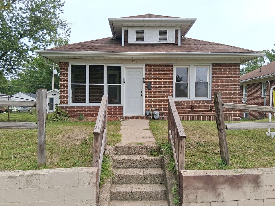 1st image of 703 N Carroll Ave