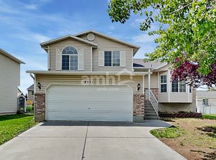 2871 W 2075 S, Syracuse, UT 84075