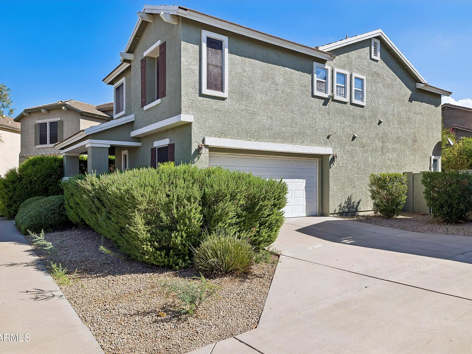 4 bed, 2.5 bath, 1733 sqft, $2,100 — Photo 3
