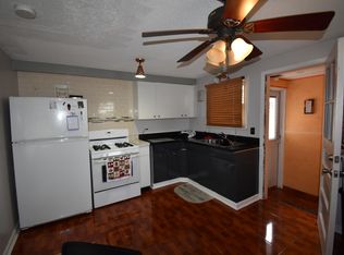 8803 S Corcoran Rd, Hometown, IL 60456