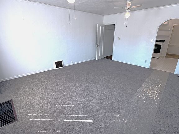 4th image of 1317 E 4th St