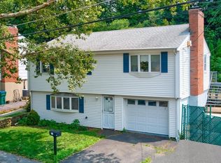 21 Lockwood Rd, Lynn, MA 01904