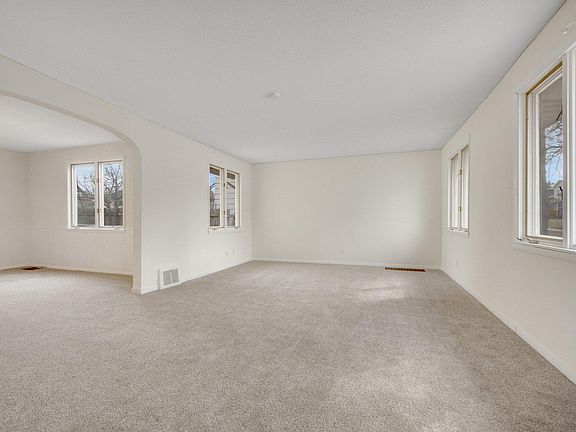 5th image of 3334 Thomas Ave N