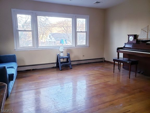 3rd image of 13 Spruce Ave