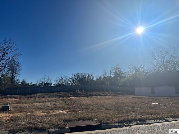2nd image of 101 Searcy Ln