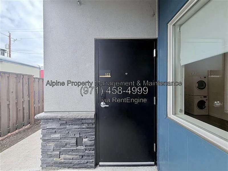 1 bed, 1.0 bath, 458 sqft, $1,239 — Photo 1