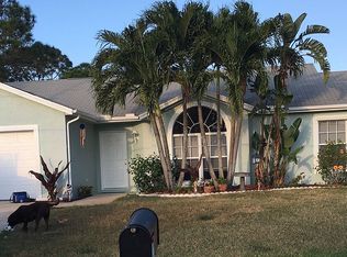 1131 SE Odonnell Ln, Port Saint Lucie, FL 34983