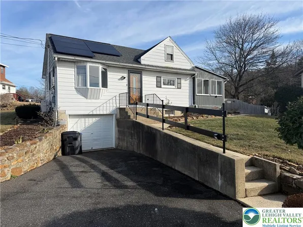 1216 Garden Ave, Allentown, PA 18103