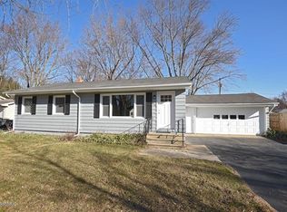 803 Sheridan Rd, Saint Joseph, MI 49085