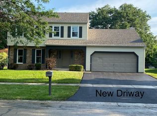 1814 Larson Ave, St Charles, IL 60174