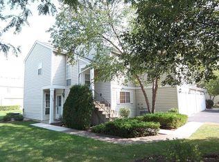 2146 Southwind Cir, Schaumburg, IL 60194