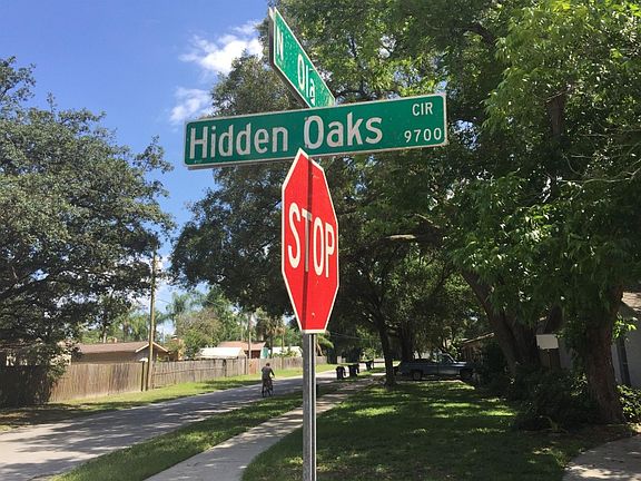 5th image of 9717 Hidden Oaks Cir