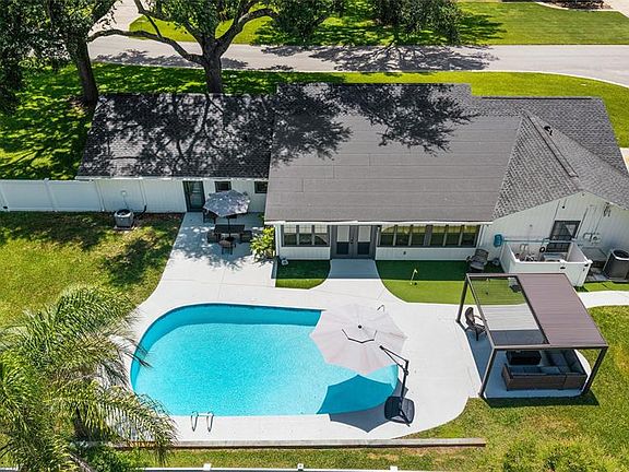 4th image of 3453 SE 25th Ave