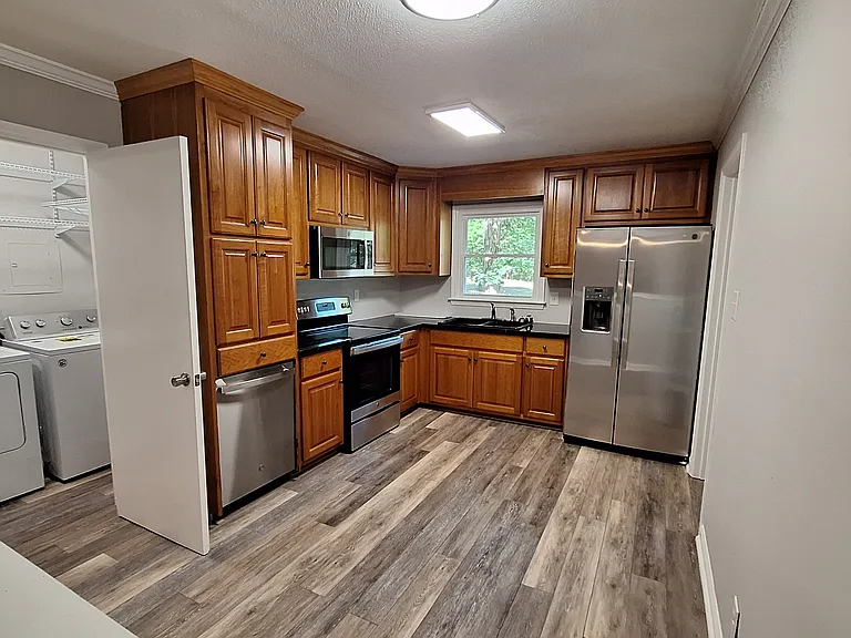 1809 Grady Dr — Photo 13