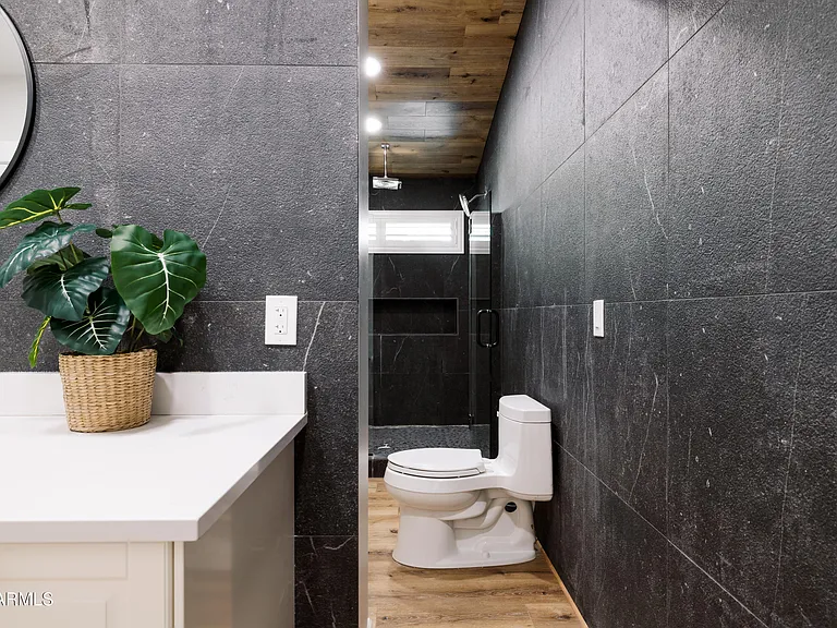 5226 E Kathleen Rd — Photo 34