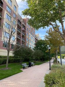 20 S Main St, Mount Prospect, IL, 60056