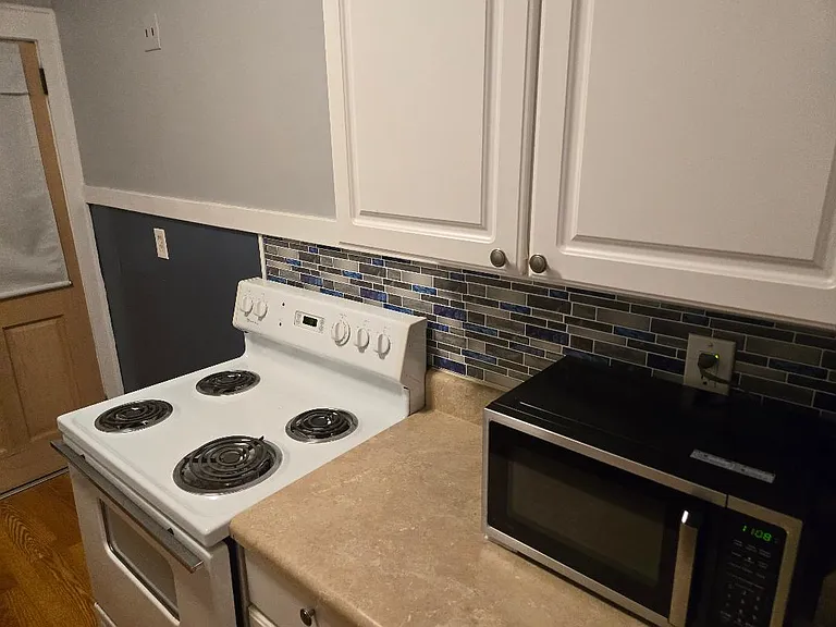 115 Bennett St #1 — Photo 12
