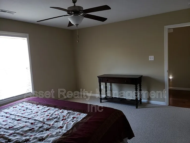 235 Stonefield Rd #1 — Photo 24