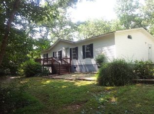92 Old Country Ln, Carnesville, GA 30521