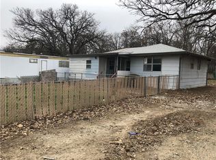 650 Jordan Rd, Bowie, TX 76230