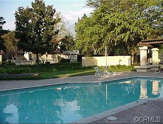 1st image of 421 Willamette Ln