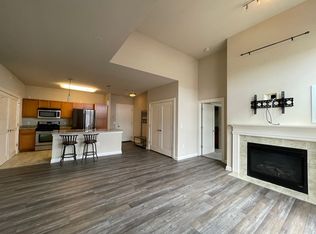 141 Main St UNIT 405, Racine, WI 53403