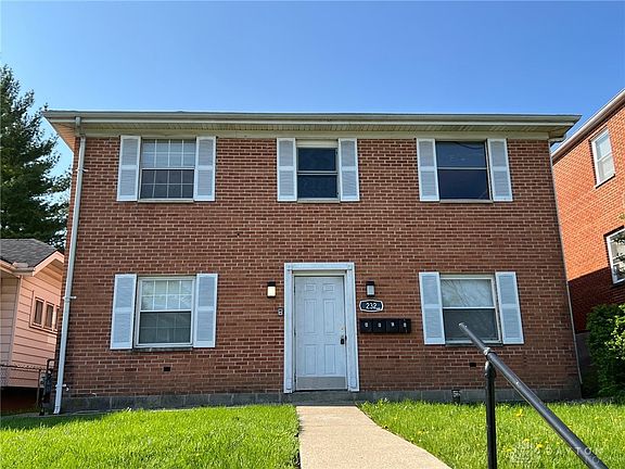 4th image of 232 E Bruce Ave