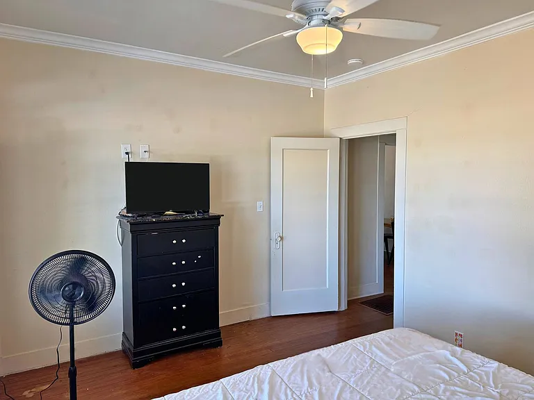 1411 Garfield St — Photo 12