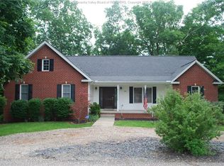 520 Poplar Heights Rd, Point Pleasant, WV 25550