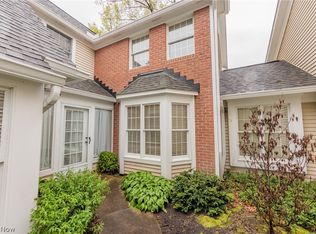 225 Westwind Dr APT 47, Avon Lake, OH 44012