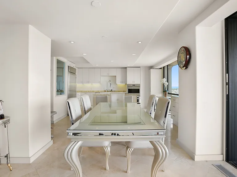 601 Lido Park Dr #8A — Photo 28