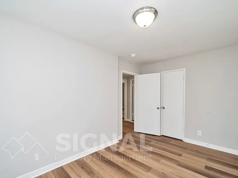 300 Norwood Ave — Photo 15