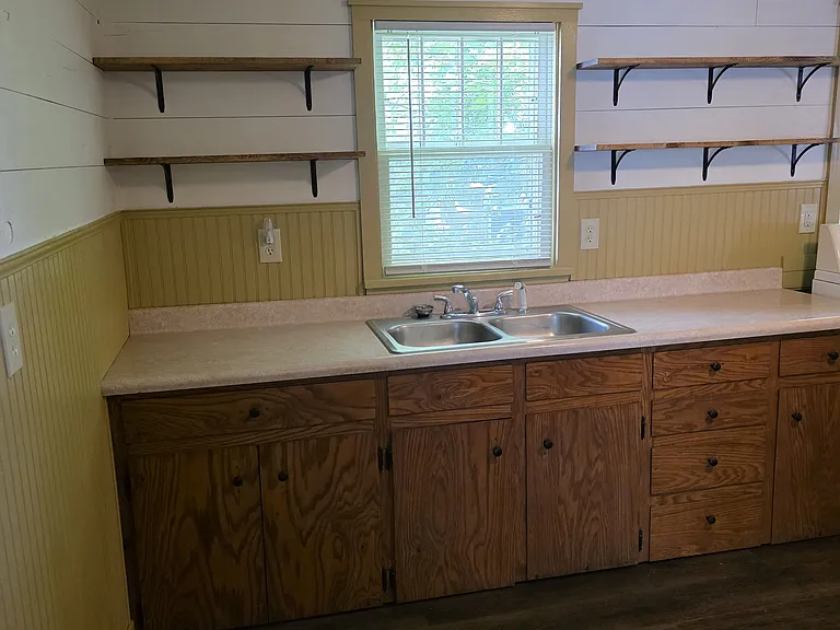 48 Taylor Ave — Photo 11