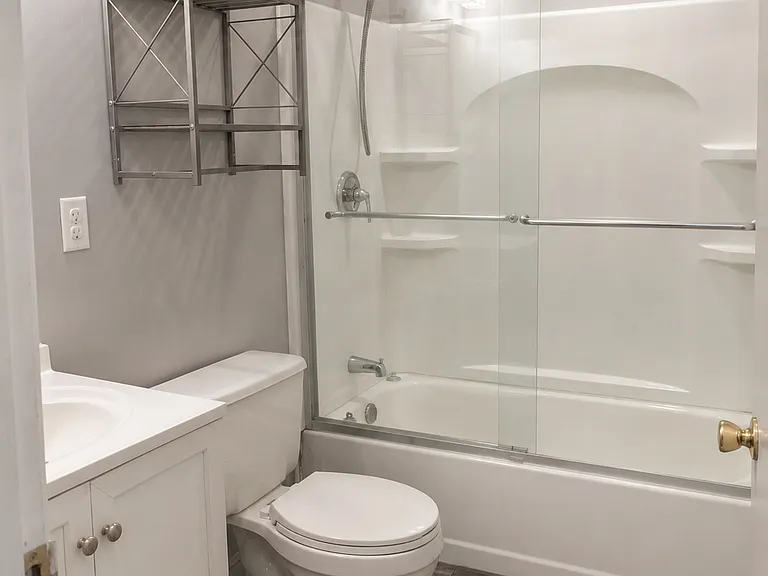 235 Quarry Rd — Photo 10