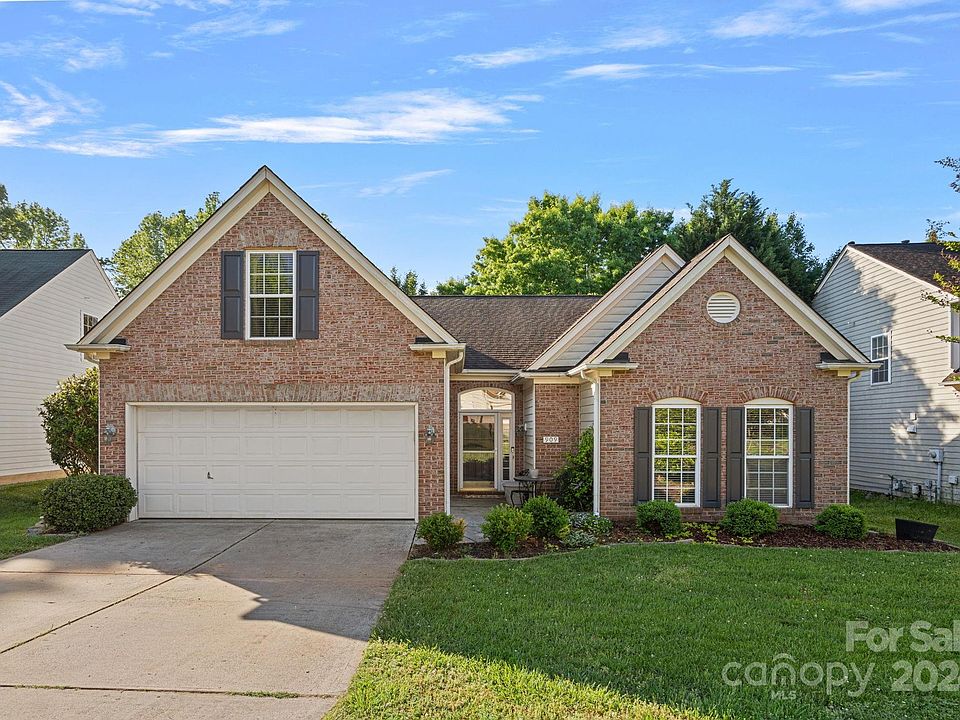 909 Clearbrook Rd, Matthews, NC 28105 Zillow