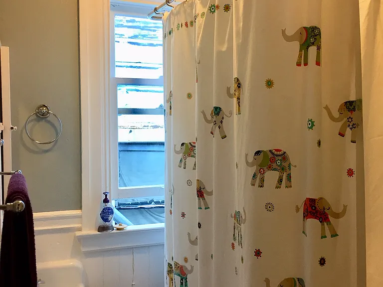 164 Lexington St #2 — Photo 11