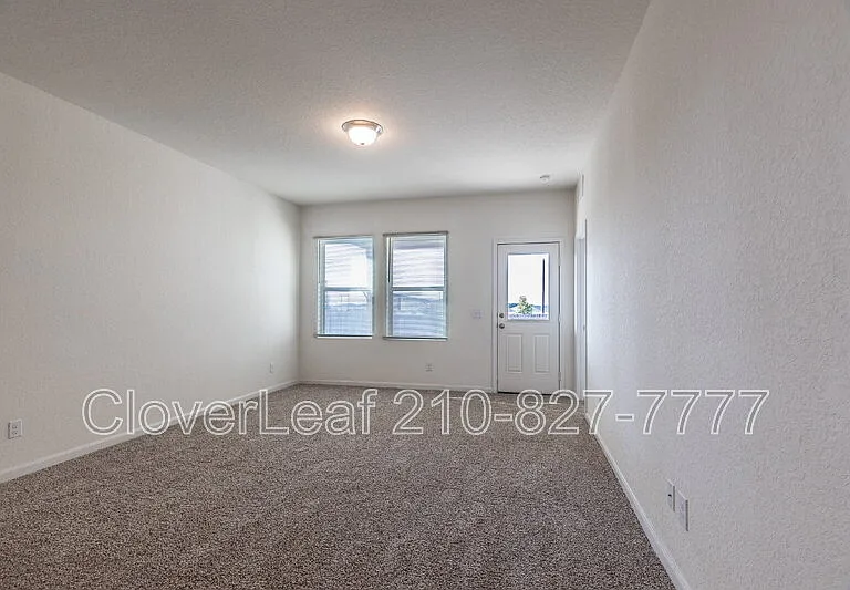 8360 Falcon Mdw — Photo 10