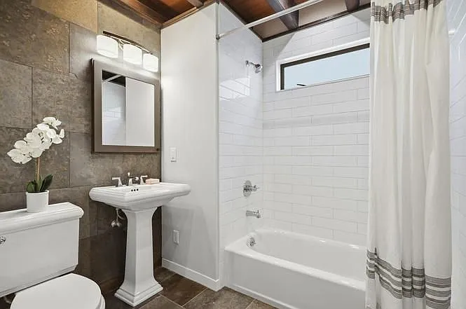 780 Acacia Ave — Photo 12