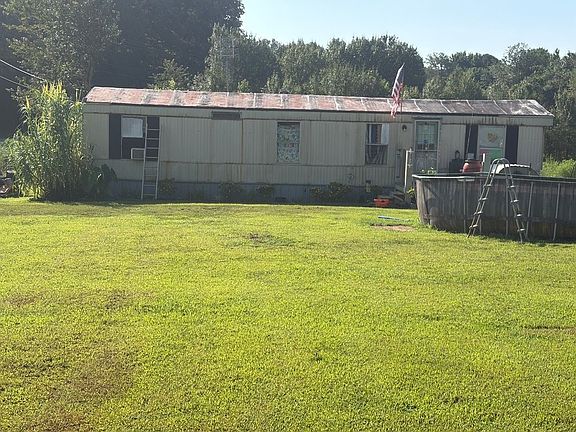 4th image of 144 Old Poplar School Rd