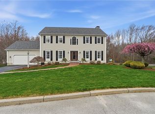 52 Hummingbird Ln, Cranston, RI 02921