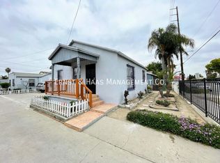 1401 N Bullis Rd, Compton, CA 90221