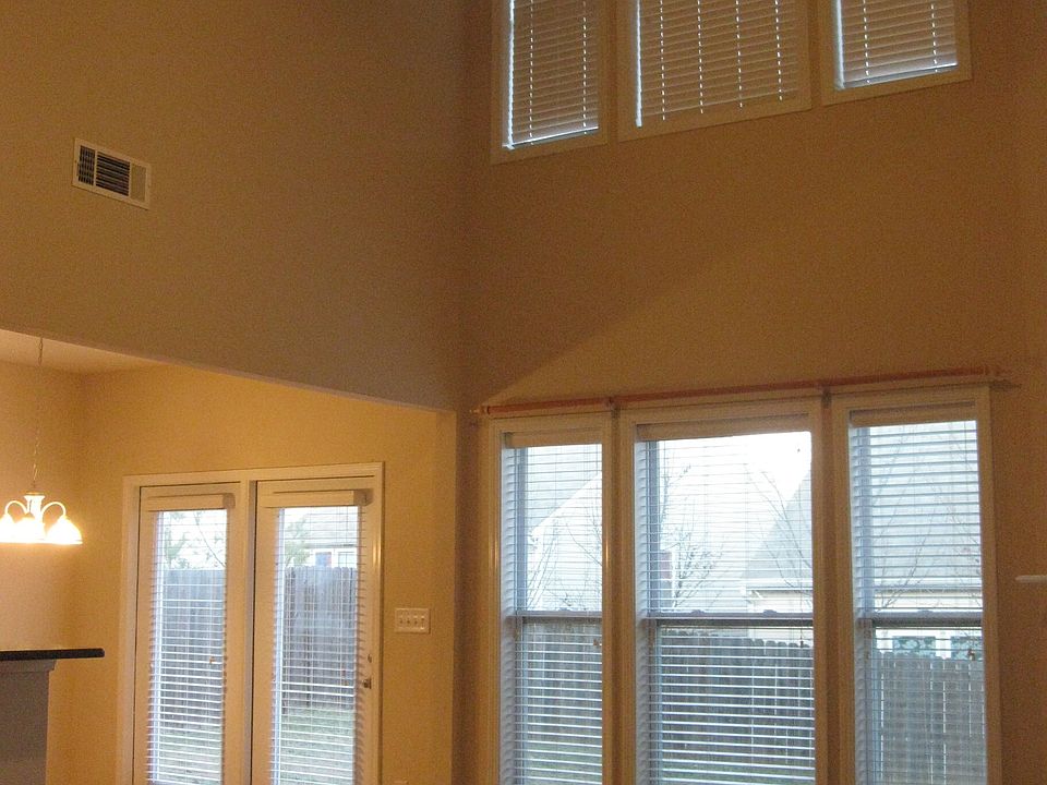 2nd image of 1851 Durwood Ln