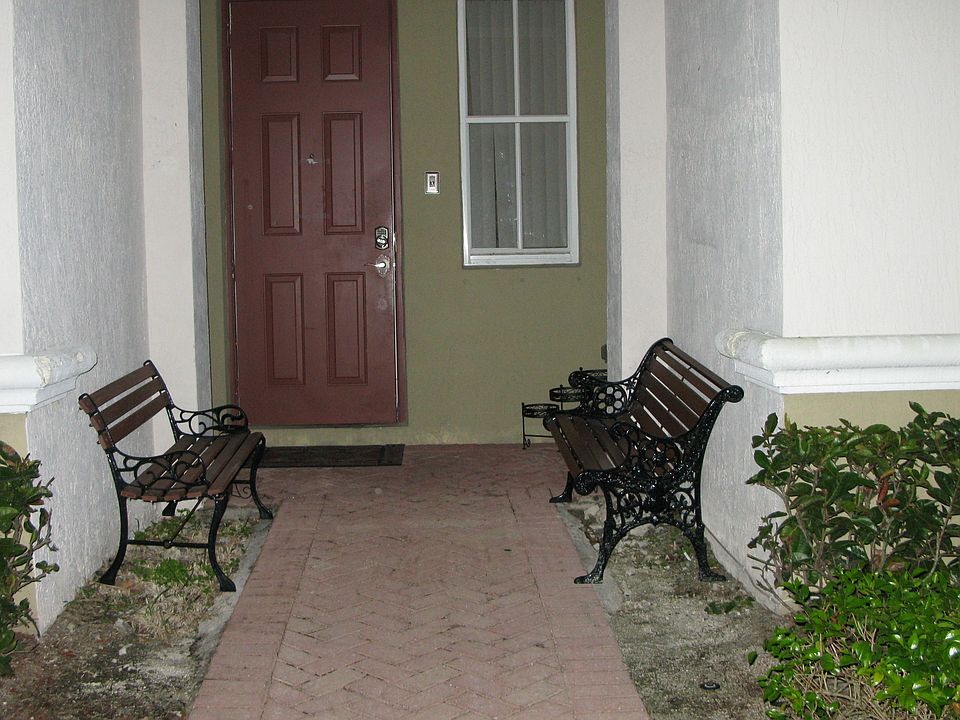 Garden entryway