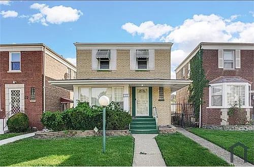 9107 S Bishop St Photo 1