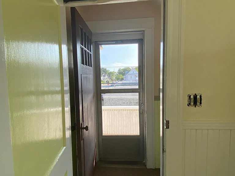 117 Avon St — Photo 35