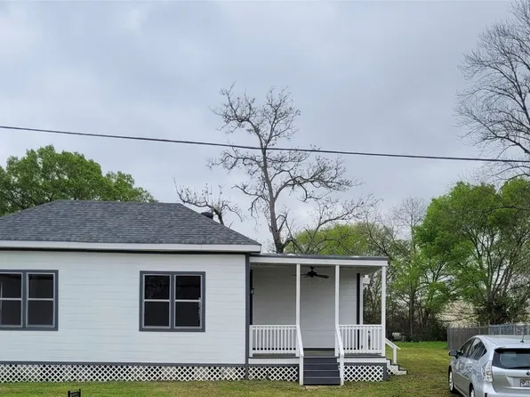 319 Kerley Ave N, Oil City, LA 71061