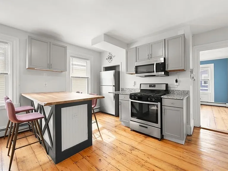 130 Sutton St #2 — Photo 23