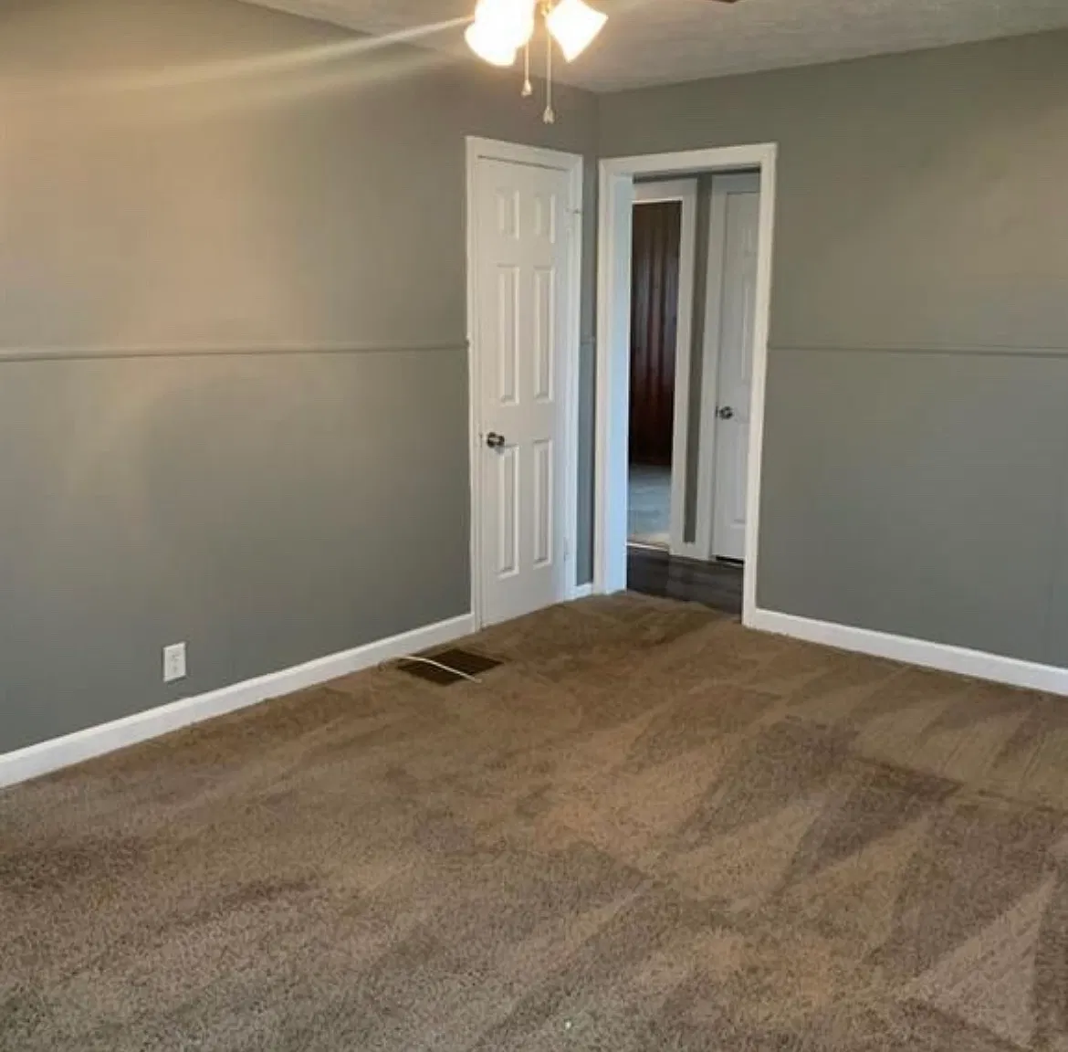 2 bed, 900 sqft, $1,400 — Photo 2