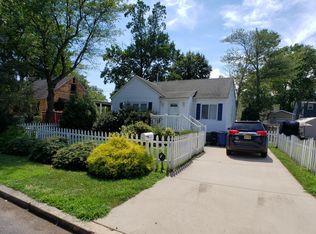 329 Elmwood Dr, Keyport, NJ